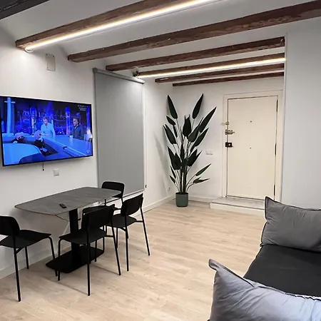 Apartment Tosalet *