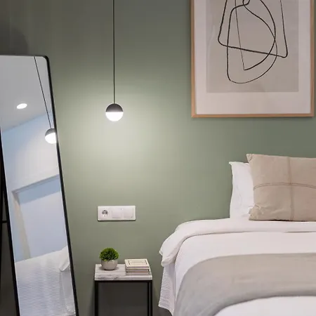 Explore Luxury Meets Comfort Apartment *