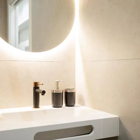 Flats - Exclusiva, Junto Al Roig Arena Daire *