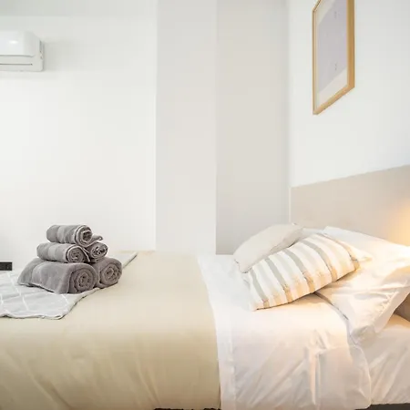 Flats - Exclusiva, Junto Al Roig Arena * Valensiya