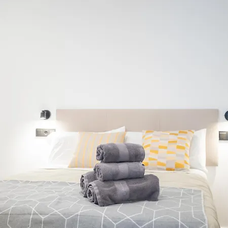 Flats-moderno, Junto Al Roig Arena Valencia