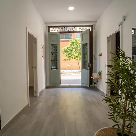 Apartamento Luminoso Familiar Y Patio Privado