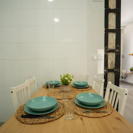 Luminoso Familiar Y Patio Privado Apartamento