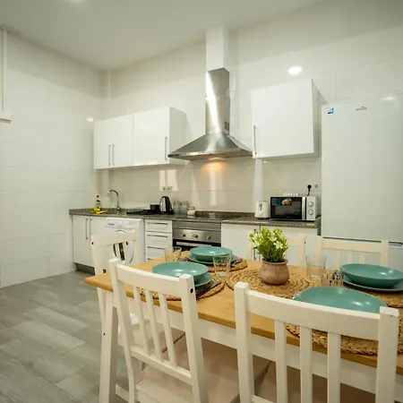 Apartamento Luminoso Familiar Y Patio Privado *
