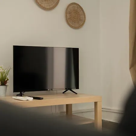 Luminoso Apartamento Familiar Y Patio Privado * Valencia