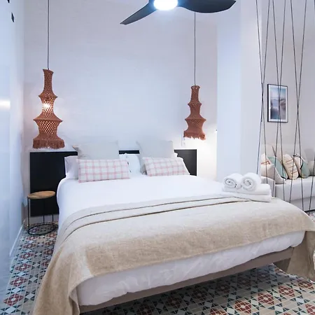 Apartament District Key - Valencia, Fuencaliente B *