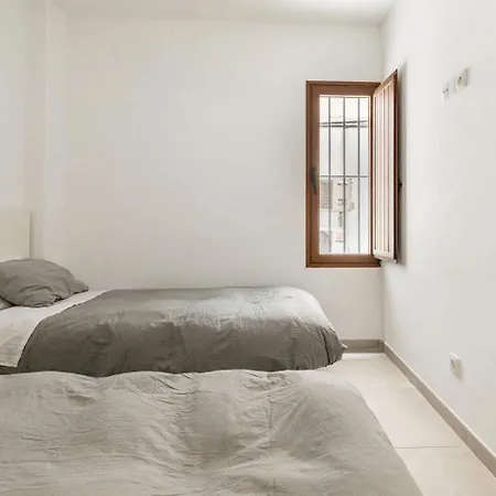 Vivienda Junto A Ruzafa / 6 Pax