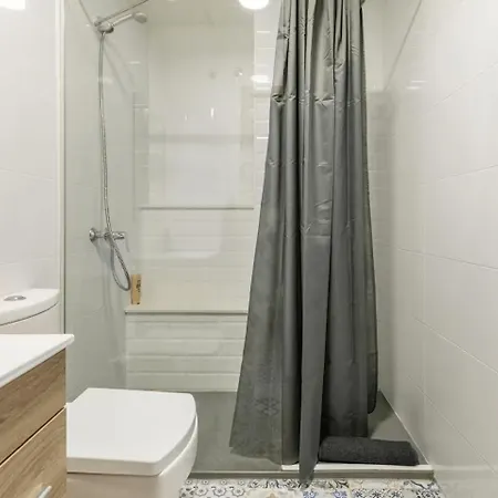 Vivienda Junto A Ruzafa - 12 Pax Y Mas * Valensiya