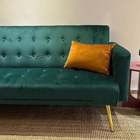 Valencia, Netflix, 4 Mins Walk To The バレンシア