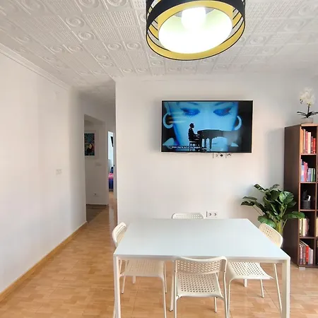 In With Wifi + Parking. Апартаменты