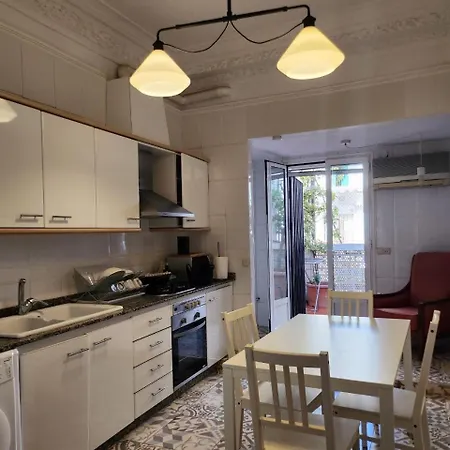 Apartment With Terrace In The Center Russafa, Wifi Valencia