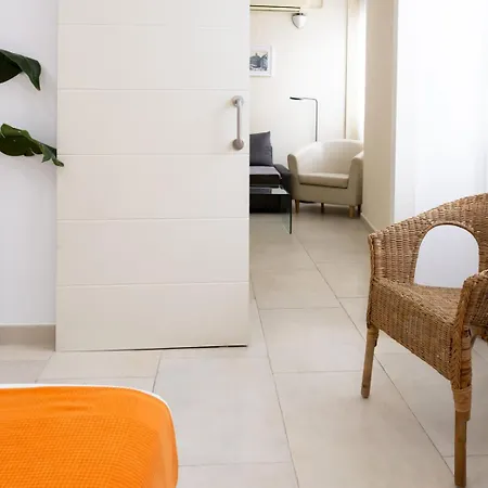 Apartment Nest Silence *