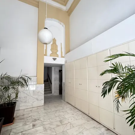 Nest Silence Valencia