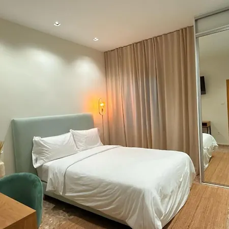 Homestay Valencia, Netflix, 4 Mins Walk To The Valencia