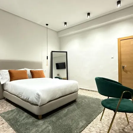 Valencia, Netflix, 4 Mins Walk To The Homestay