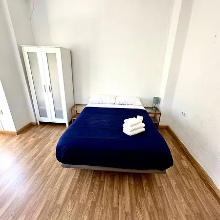 Δωμάτια σε οικογενειακή κατοικία Center