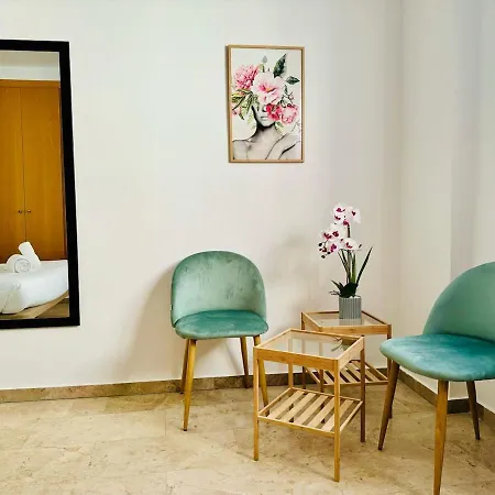 Abat 3 Cool & Wide Duplex Next To The Cathedral Apartment *