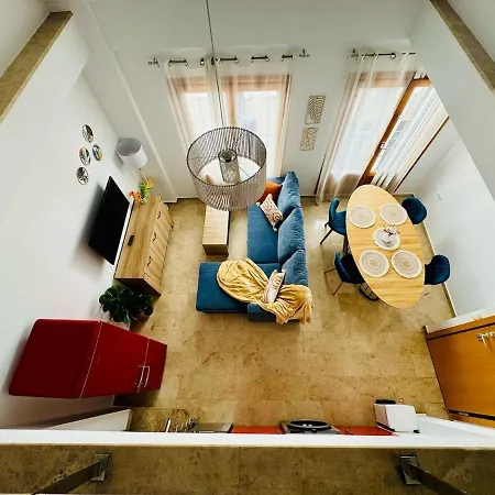 Apartment Abat 3 Cool & Wide Duplex Next To The Cathedral *