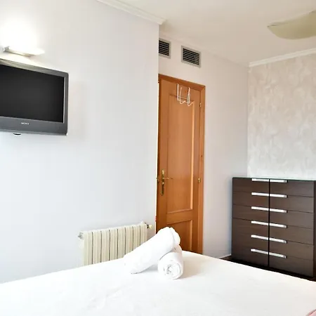 Apartment Luxury 6 People Gym Pool Great Location Valencia
