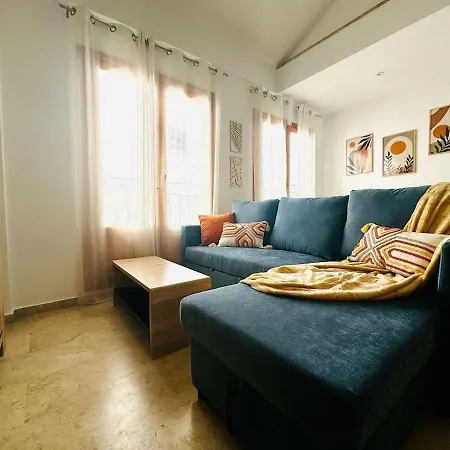 Apartment Abat 3 Cool & Wide Duplex Next To The Cathedral *