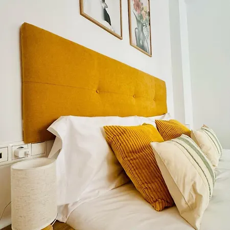 Apartment Abat 3 Cool & Wide Duplex Next To The Cathedral