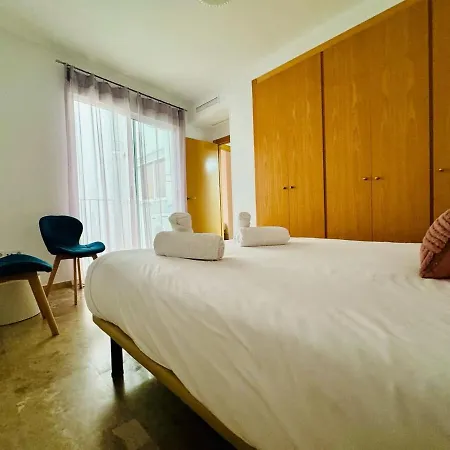 Abat 2 Cool & Wide Flat Next To The Cathedral * Valencia