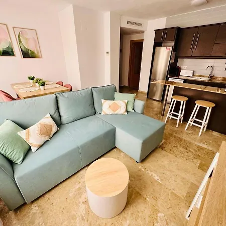 Abat 2 Cool & Wide Flat Next To The Cathedral Apartment *