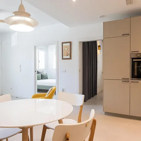 Florit Flats - The Nazaret Valencia