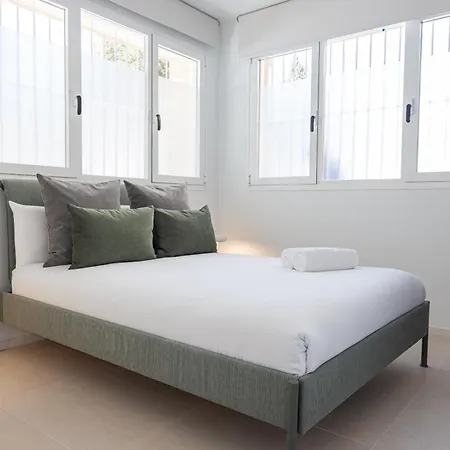 Florit Flats - The Nazaret * Valencia