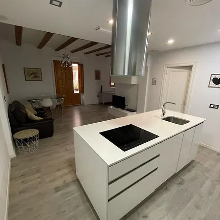 Amplio En Centro Historico Walencja