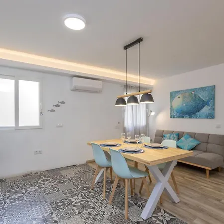 Guestready - Warm Getaway Near Malvarosa Apartment