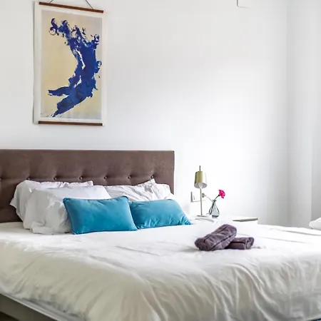 Feriehus Casa Familiar 9 Pax, Smart Tv, Centro, Playa, Cafe, Ac Valencia