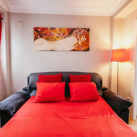 Queen Apt, 2min To Beach, Terrace, 3bd, 6pax Apartmán *