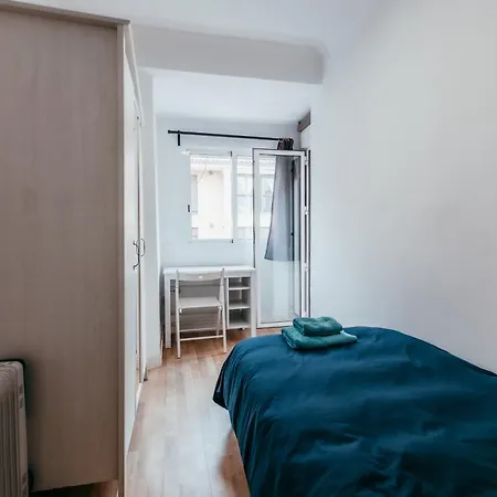 Queen Apt, 2min To Beach, Terrace, 3bd, 6pax Apartmán *