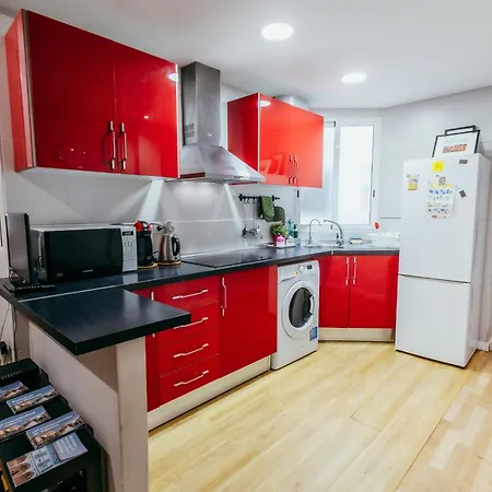 Queen Apt, 2min To Beach, Terrace, 3bd, 6pax * Valencie