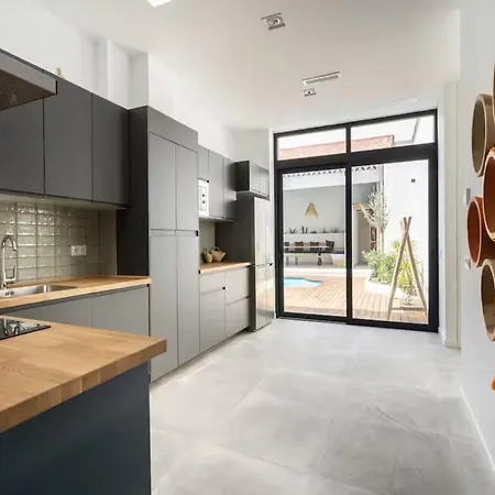 House Grau-Max 13Vjro