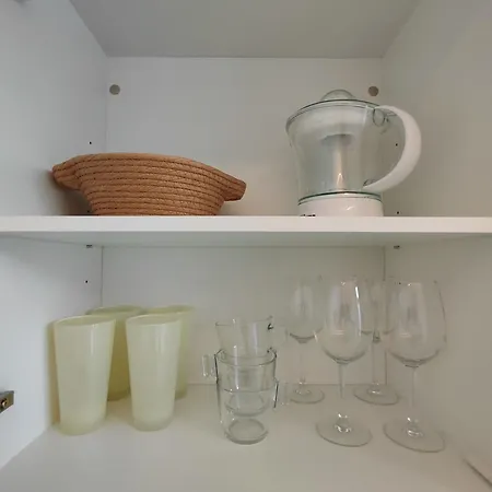 Carisan1 6 Min To Modern Bright Apartment *