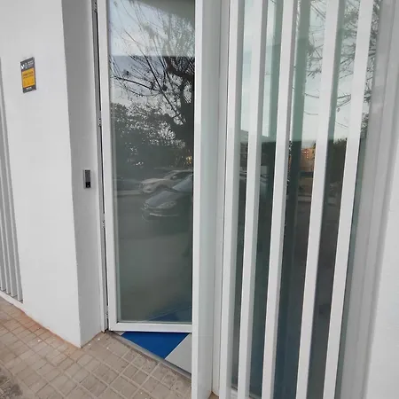 Carisan1 - 6 Min To Beach, Modern, Bright Daire