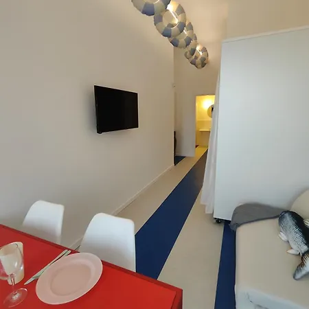 Carisan1 - 6 Min To Beach, Modern, Bright Apartament *