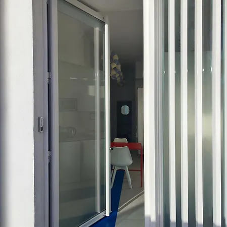 Carisan2 - Fully Equipped, 6 Min To *