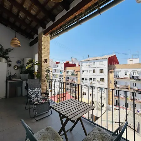 Stylish Penthouse With Terrace *