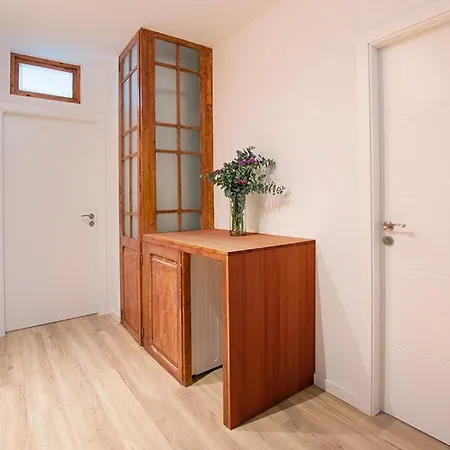 Apartment Office Reina 7 *