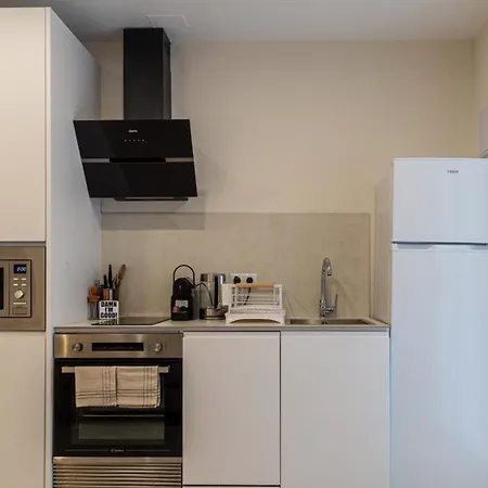 Osito Hub - L'explorador Andres Apartmán