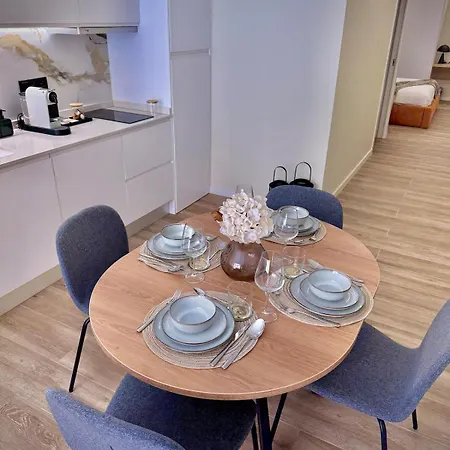 Tao 2 Next To The Aquarium Valensiya