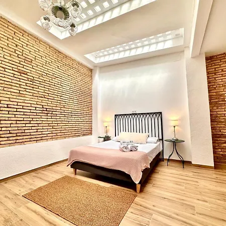 Mediterranean Apartment *
