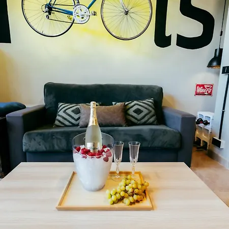 Apartment Ruzafa Roots, 12 Min To Centre, Smart Tv, Wine Apartment Valencia