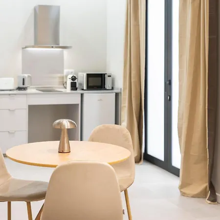 Lejlighedshotel Vlc Host - Sumsi