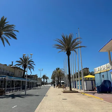 Casa Con Barbacoa En Urbanizacion Privada Villa
