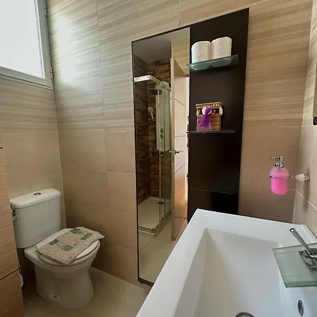 Casa Con Barbacoa En Urbanizacion Privada Villa