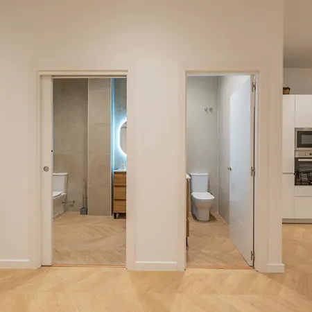 Flats Poeta Serrano فالنسيا